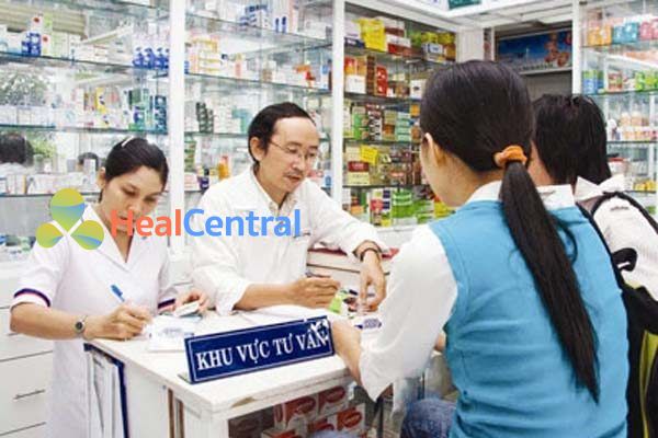 Dược sĩ tư vấn sử dụng thuốc 