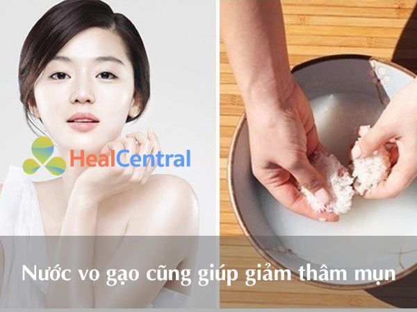 Nên dùng nước vo gạo sau khi nặn mụn