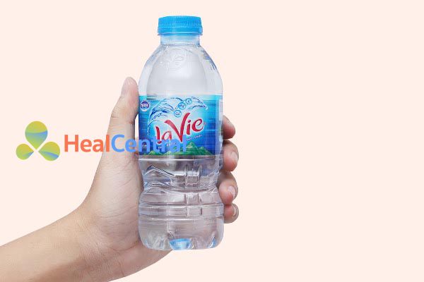 Uống nhiều nước là cách phòng ngừa hiệu quả