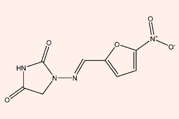 Cấu trúc hóa học của Nitrofurantoin