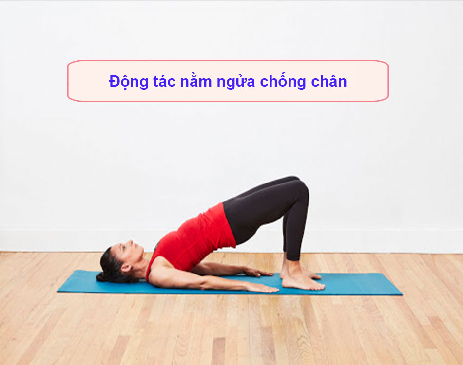 Động tác nằm ngửa chống chân