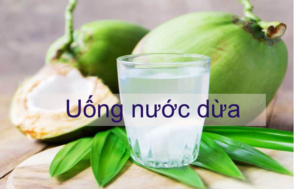 Uống nước dừa giúp giảm đau dạ dày