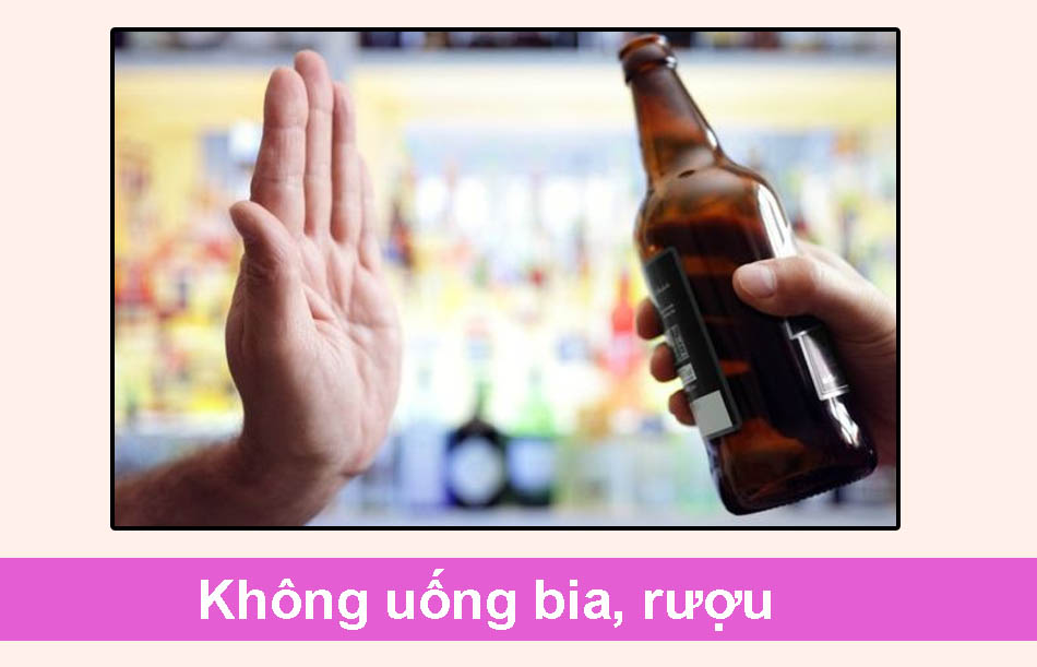 Khi đau đầu không nên uống bia, rượu